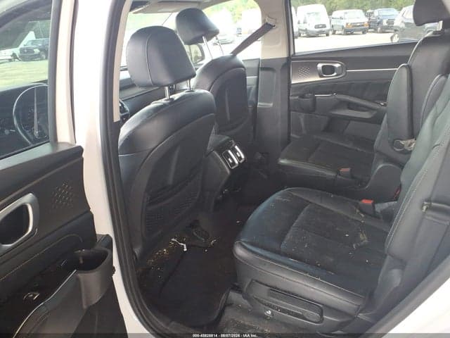 2021 KIA SORENTO SX 8