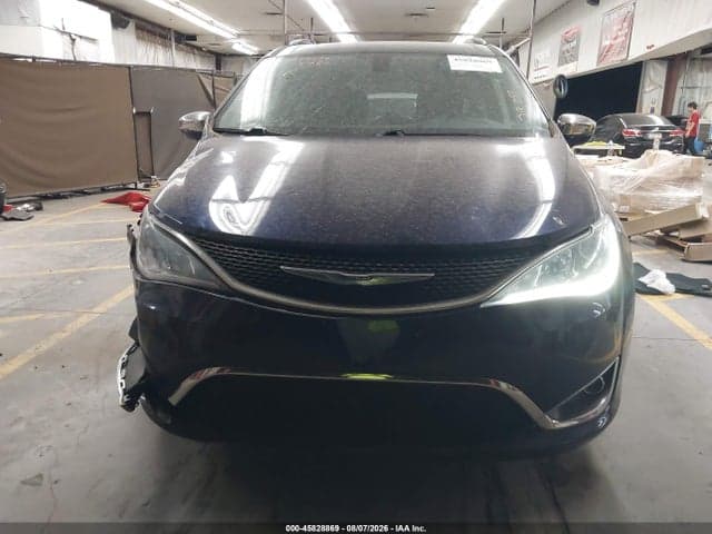 2019 CHRYSLER PACIFICA LIMITED 12