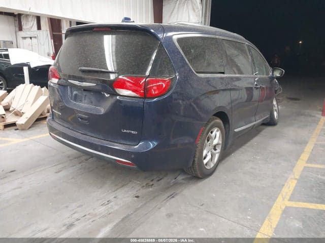 2019 CHRYSLER PACIFICA LIMITED 4