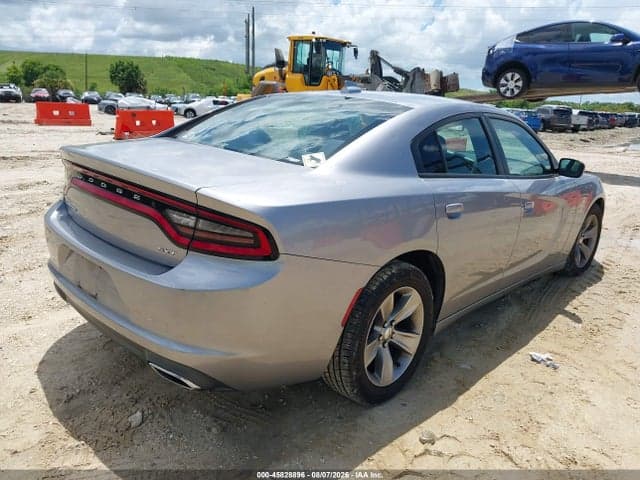 2017 DODGE CHARGER SXT RWD 4