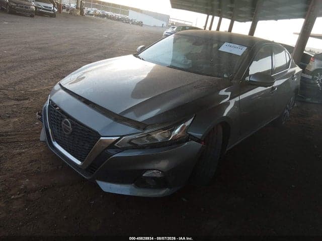 2021 NISSAN ALTIMA PLATINUM INTELLIGENT AWD 2