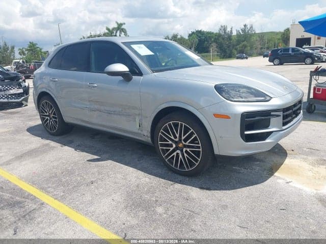 2025 PORSCHE CAYENNE 1