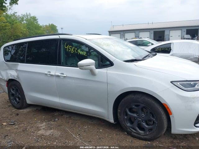 2021 CHRYSLER PACIFICA HYBRID LIMITED 13