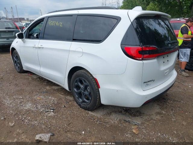 2021 CHRYSLER PACIFICA HYBRID LIMITED 3