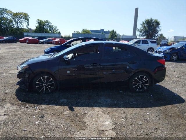 2017 TOYOTA COROLLA SE 13