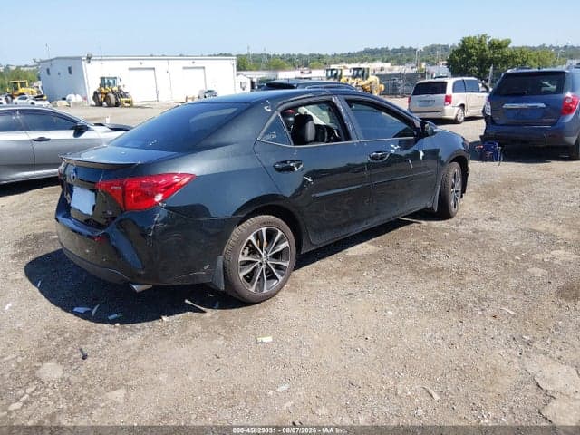 2017 TOYOTA COROLLA SE 4