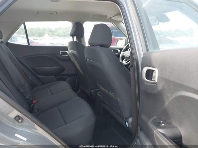 2022 HYUNDAI VENUE SE 8
