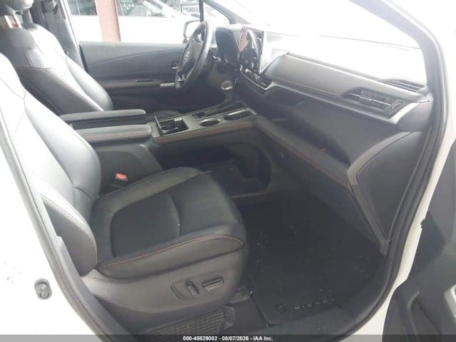 2021 TOYOTA SIENNA XSE 5
