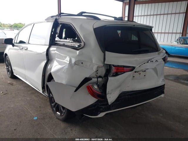 2021 TOYOTA SIENNA XSE 6