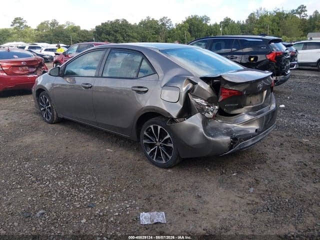 2017 TOYOTA COROLLA SE 3
