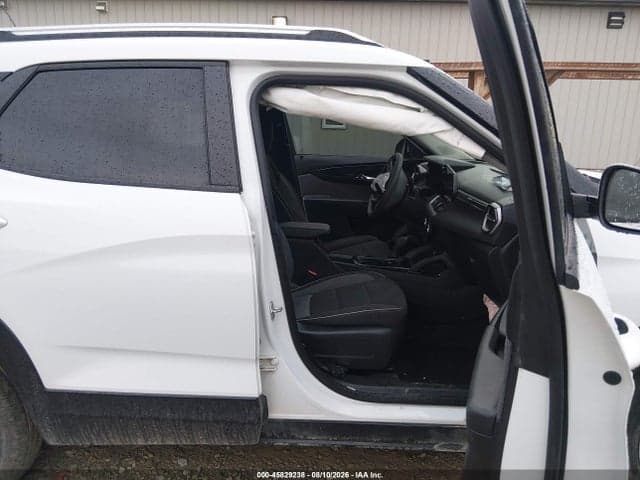 2025 CHEVROLET TRAILBLAZER FWD LT 5