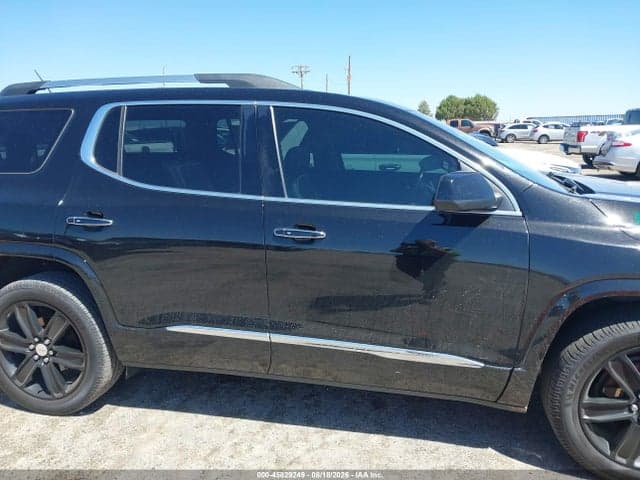 2017 GMC ACADIA DENALI 13