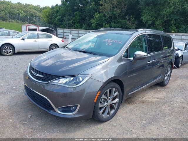 2017 CHRYSLER PACIFICA LIMITED 2