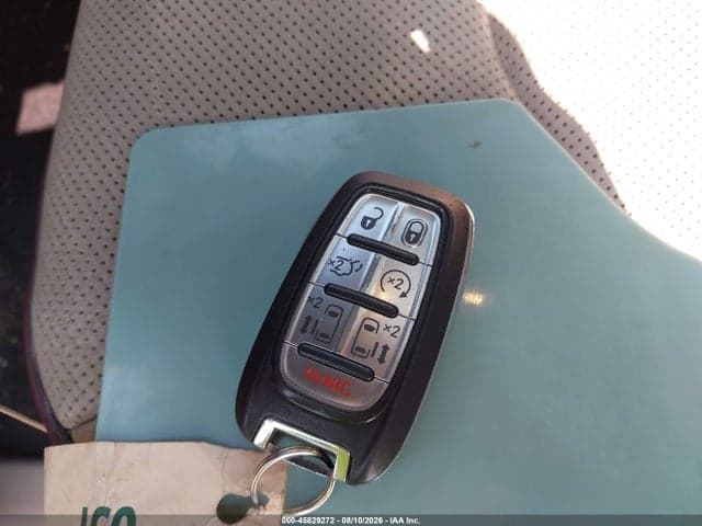 2017 CHRYSLER PACIFICA LIMITED 11