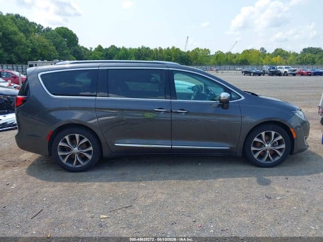 2017 CHRYSLER PACIFICA LIMITED 13
