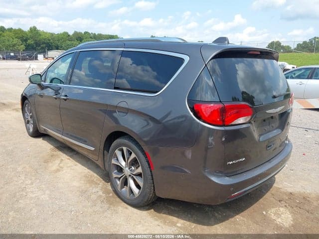 2017 CHRYSLER PACIFICA LIMITED 3