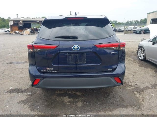 2020 TOYOTA HIGHLANDER HYBRID XLE 16