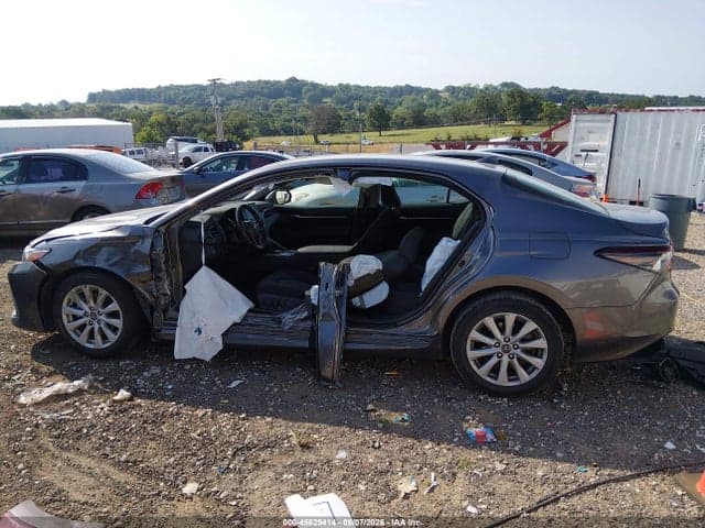 2021 TOYOTA CAMRY LE 14