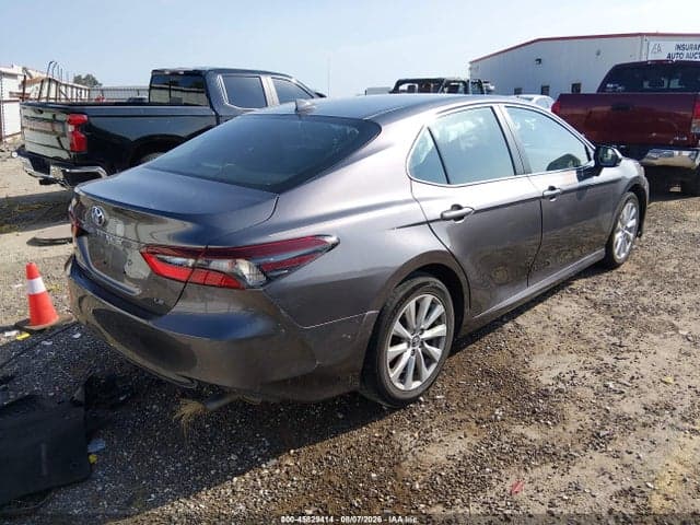 2021 TOYOTA CAMRY LE 4