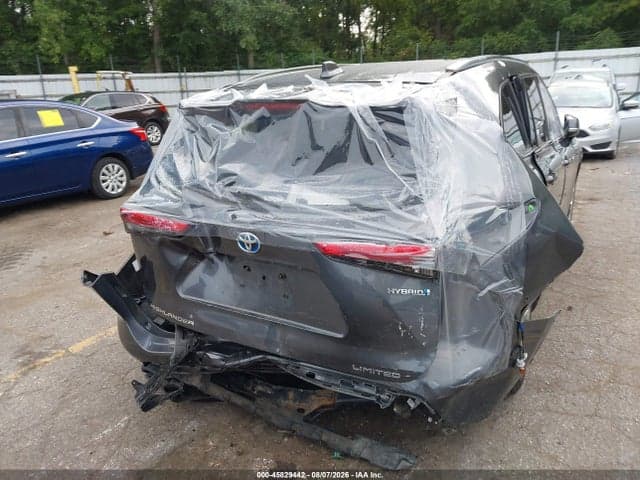 2021 TOYOTA HIGHLANDER HYBRID LIMITED 17