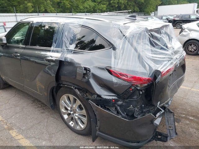 2021 TOYOTA HIGHLANDER HYBRID LIMITED 18