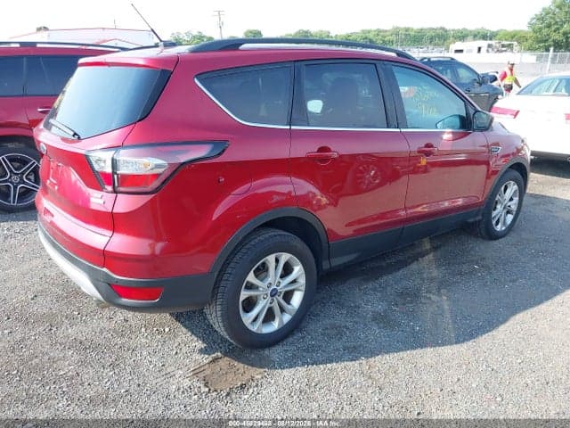 2017 FORD ESCAPE SE 4