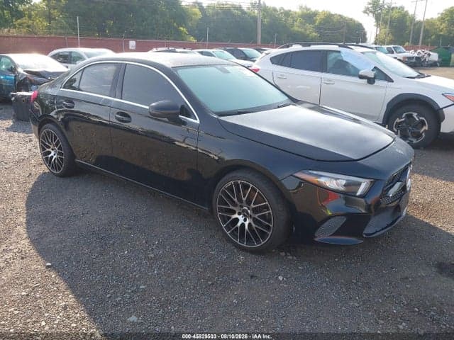 2020 MERCEDES-BENZ A 220 4MATIC 1