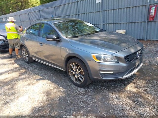 2017 VOLVO S60 CROSS COUNTRY T5 - 1