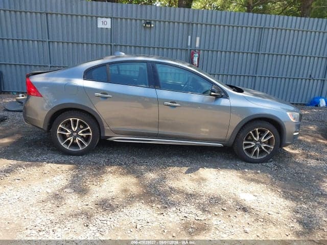 2017 VOLVO S60 CROSS COUNTRY T5 13