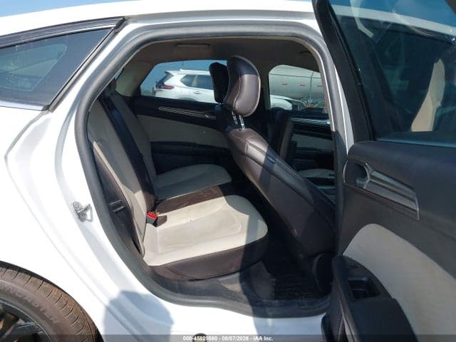 2019 FORD FUSION SE 8