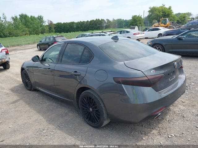 2017 ALFA ROMEO GIULIA TI AWD 3