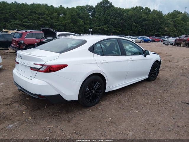 2026 TOYOTA CAMRY SE 4