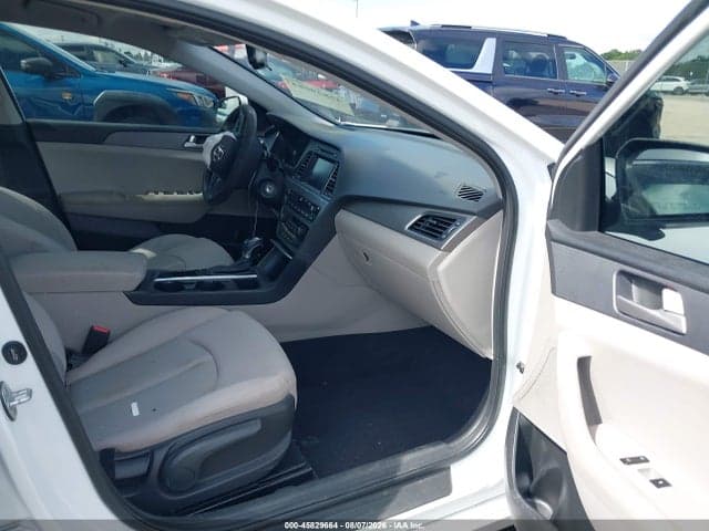 2017 HYUNDAI SONATA SE 5