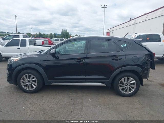 2017 HYUNDAI TUCSON SE 15