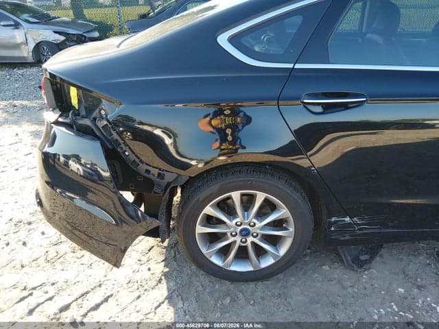 2017 FORD FUSION SE 6