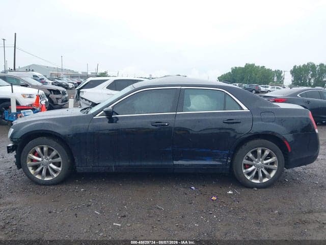 2017 CHRYSLER 300 LIMITED AWD 15