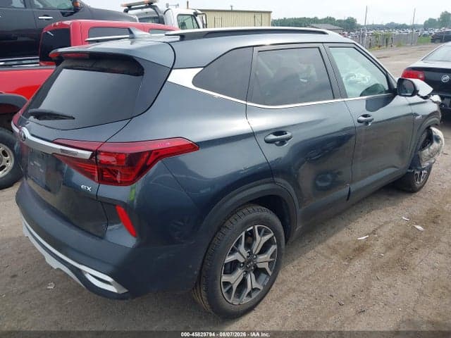 2021 KIA SELTOS EX 4