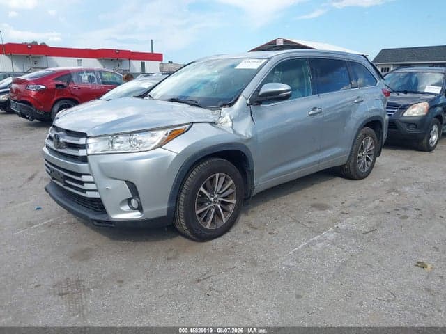 2018 TOYOTA HIGHLANDER XLE 2
