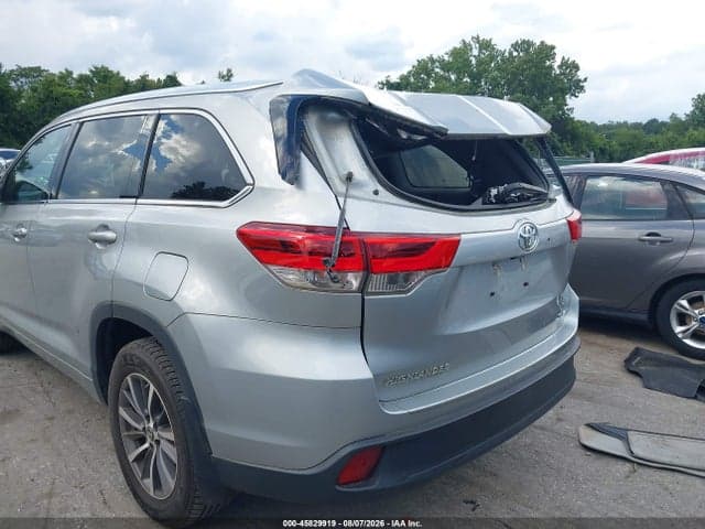 2018 TOYOTA HIGHLANDER XLE 18