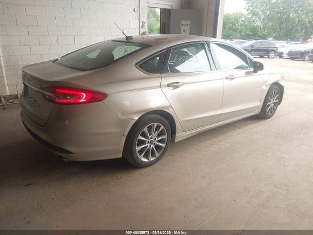 2017 FORD FUSION SE 4