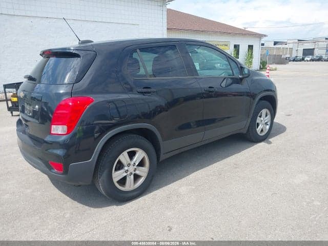 2017 CHEVROLET TRAX LS 4