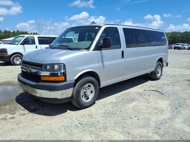 2017 CHEVROLET EXPRESS 3500 LT 2