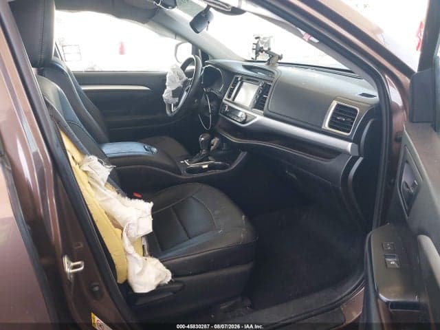 2019 TOYOTA HIGHLANDER LE PLUS 5