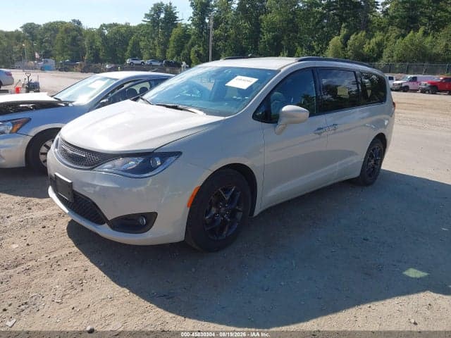 2020 CHRYSLER PACIFICA TOURING L 2