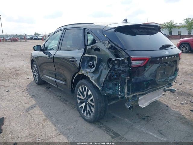 2023 FORD ESCAPE ST-LINE 3