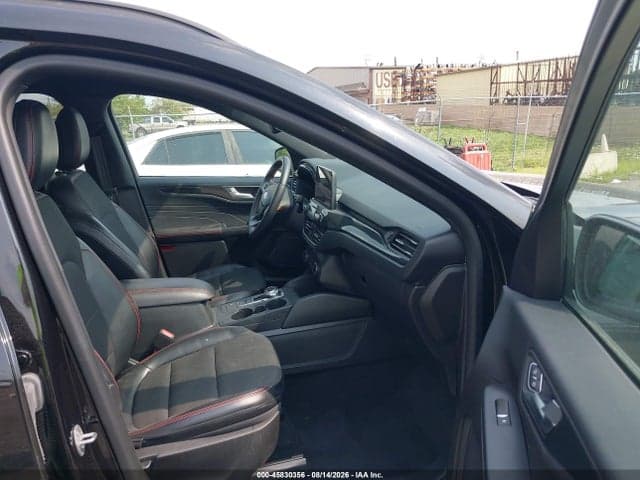 2023 FORD ESCAPE ST-LINE 5