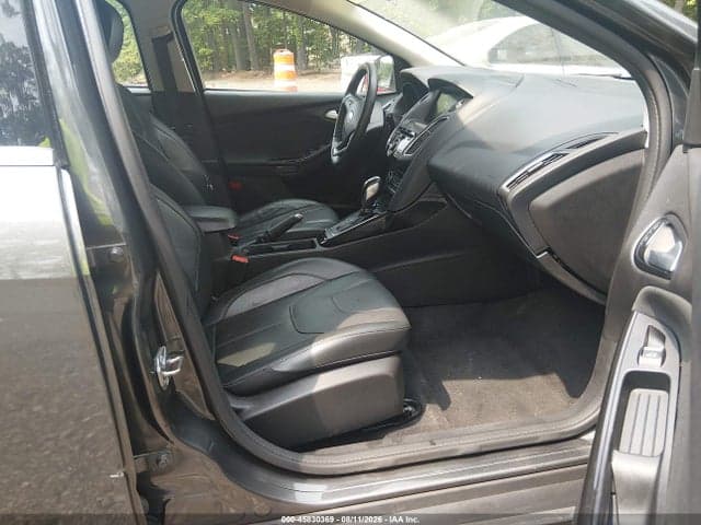 2017 FORD FOCUS TITANIUM 5