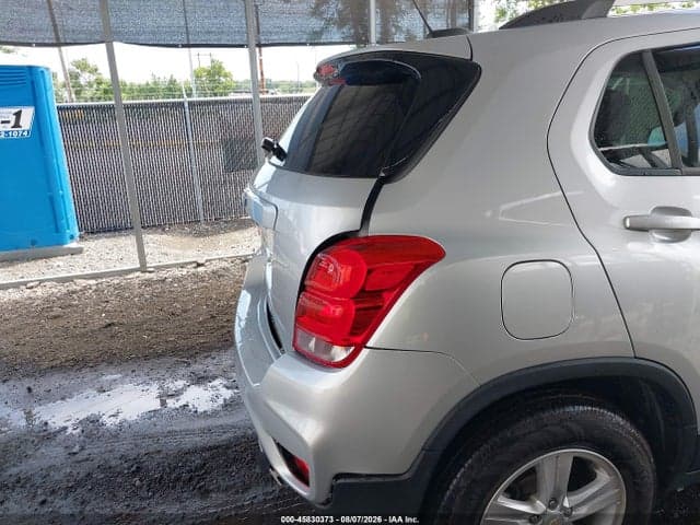 2022 CHEVROLET TRAX AWD LT 17