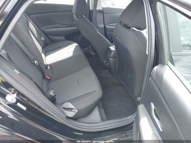 2025 HYUNDAI ELANTRA SE 8