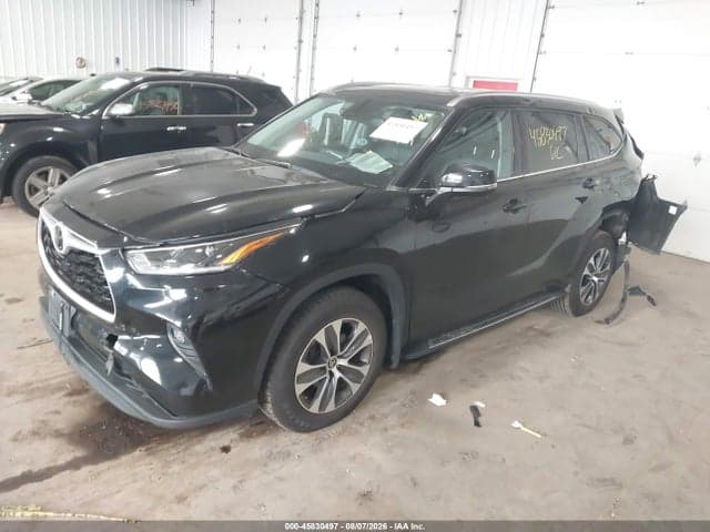 2021 TOYOTA HIGHLANDER XLE 2